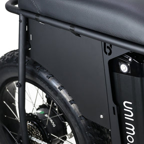 Side panel